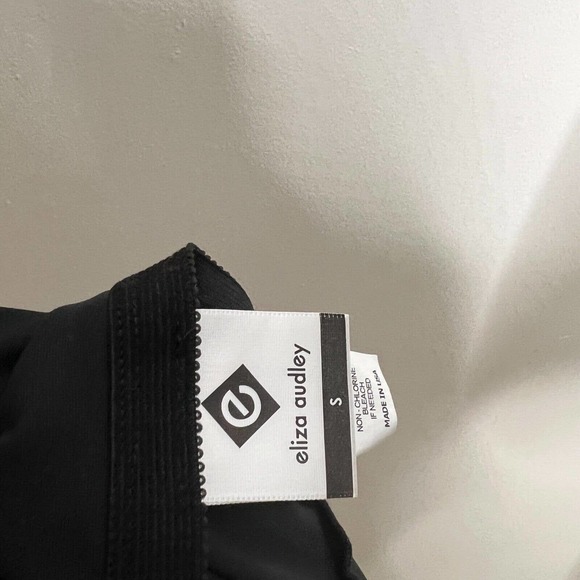 ELIZA AUDLEY Black Athletic Racerback Push Up Top Built in Bra Small - Picture 8 of 8